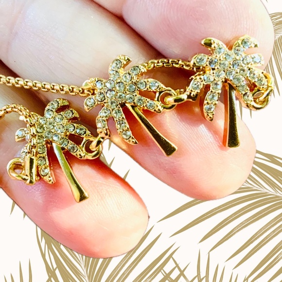 Lilly Pulitzer NWT Sparkling PALM TREE BRACELET ⭐️GOLD CHAIN /CRYSTAL - Picture 3 of 10